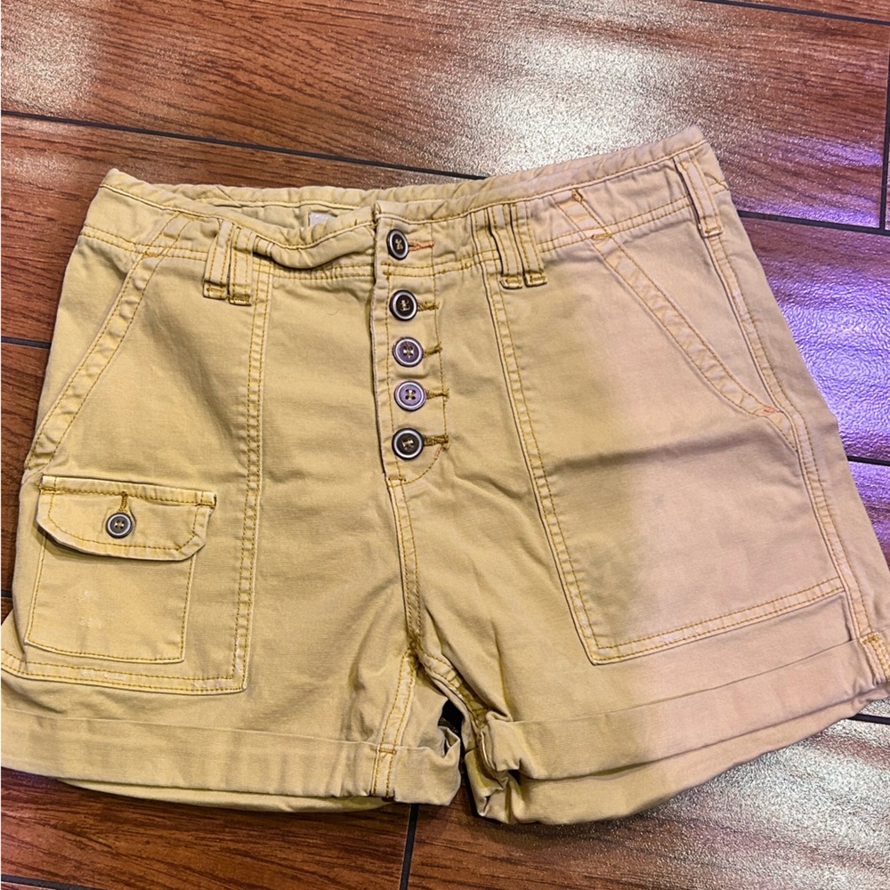 Pilcro anthropologies Mustard shorts with Button Accents